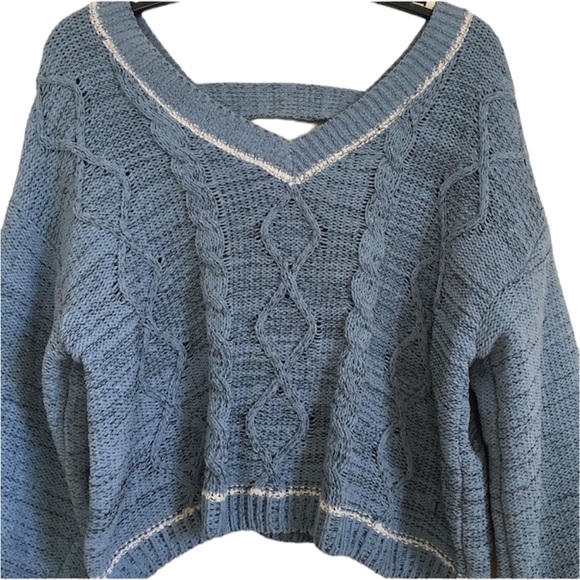 MM by MY MICHELLE Size L Knit Dolman Sleeve Pullover Sweater Lt. Blue White - Picture 3 of 8